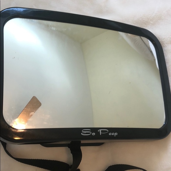 so peep backseat mirror